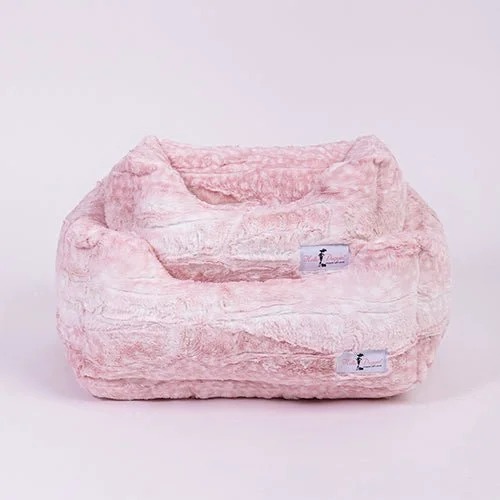 Cashmere Dog Bed in Pink Fawn